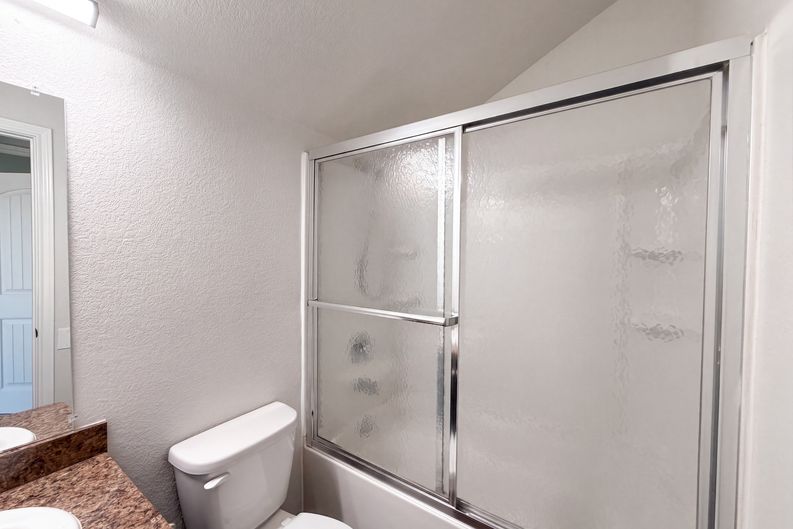 Photo 15 of 28 of 625 River Rock Dr, Azle, TX