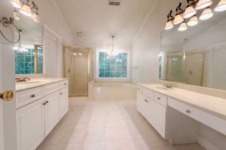 Photo 16 of 24 of 102 Shorecrest Cir, Hendersonville, TN