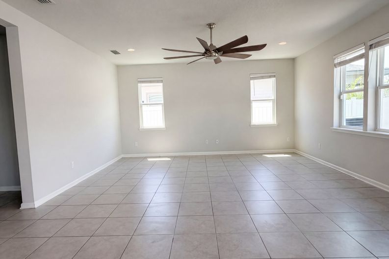 Photo 10 of 25 of 95443 Woodbridge Pkwy, Fernandina Beach, FL