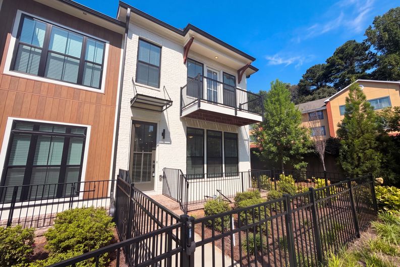 Photo 28 of 35 of 415 Olmstead Way, Alpharetta, GA