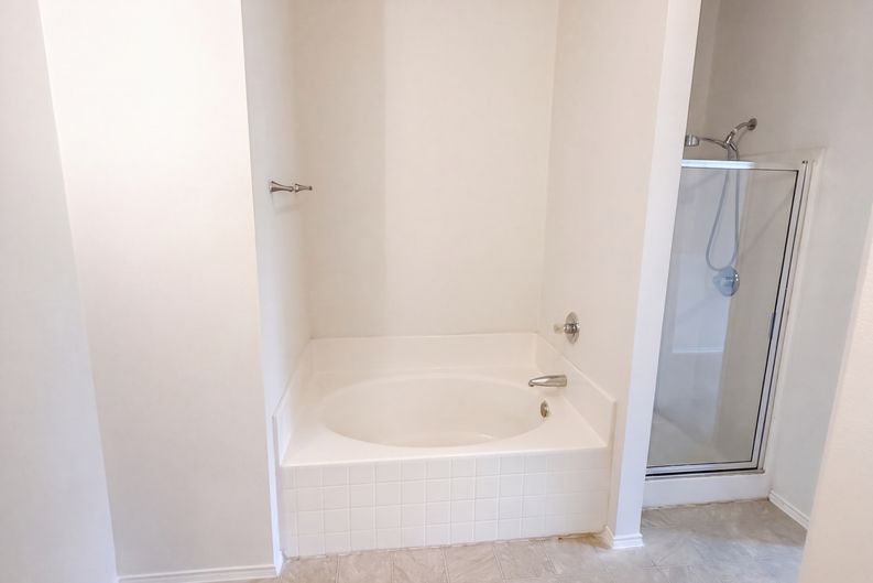 Photo 10 of 17 of 1910 Tawakani Ln, Little Elm, TX
