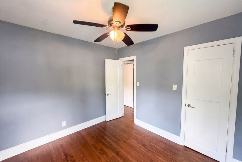Photo 11 of 17 of 410 Pekoe Ave, Durham, NC
