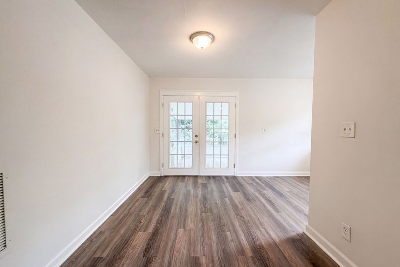 Photo 8 of 19 of 7361 Proxima Rd, Jacksonville, FL