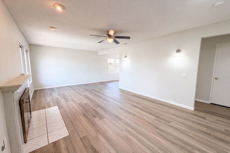 Photo 3 of 20 of 3314 20th St, Highland, CA