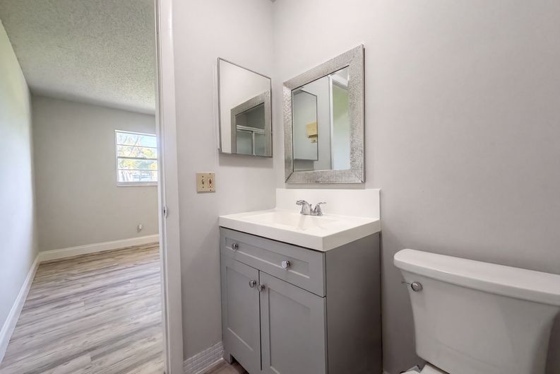 Photo 16 of 23 of 400 SW Golfview Ter, Boynton Beach, FL