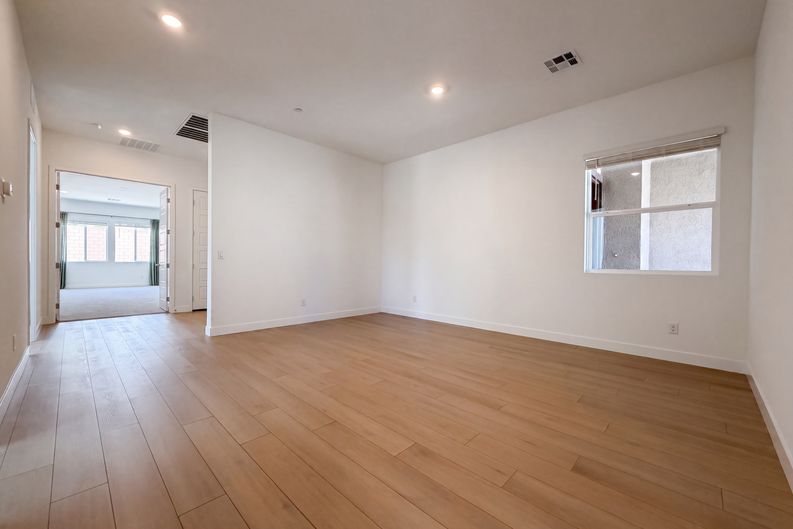 Photo 18 of 23 of 8239 Gusty Brook St, Las Vegas, NV