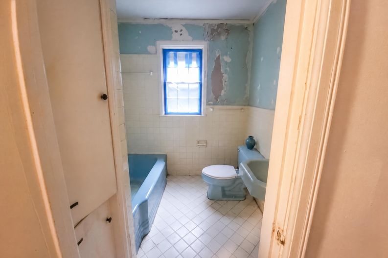 Photo 17 of 19 of 4604 Oak Ridge Rd, Mobile, AL