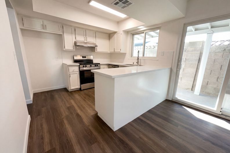 Photo 9 of 25 of 6478 Creston Ave, Las Vegas, NV