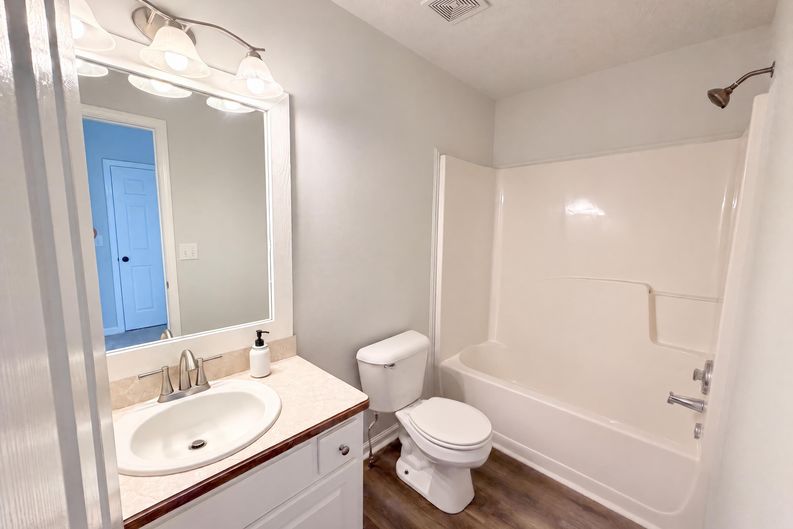 Photo 22 of 35 of 1396 Bramlett Forest Ct, Lawrenceville, GA