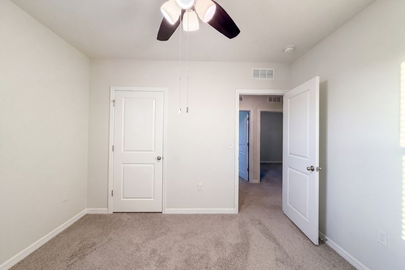 Photo 24 of 30 of 16805 Trite Bend St, Wimauma, FL
