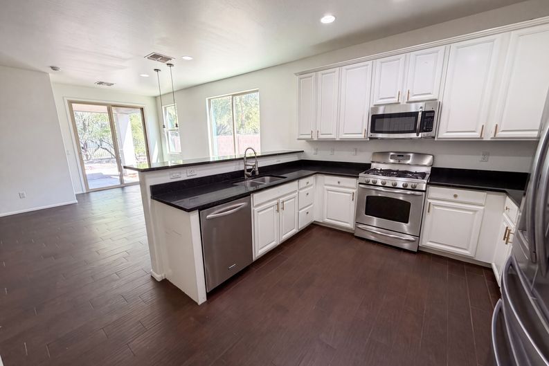 Photo 6 of 21 of 4541 S Merriman Way, Gilbert, AZ