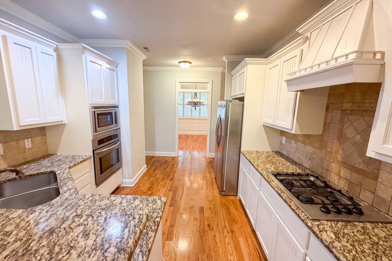 Photo 8 of 27 of 212 Westwind Dr, Newnan, GA