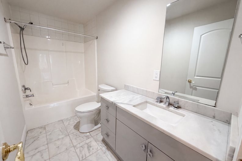 Photo 15 of 20 of 829 W 2nd North St, Summerville, SC
