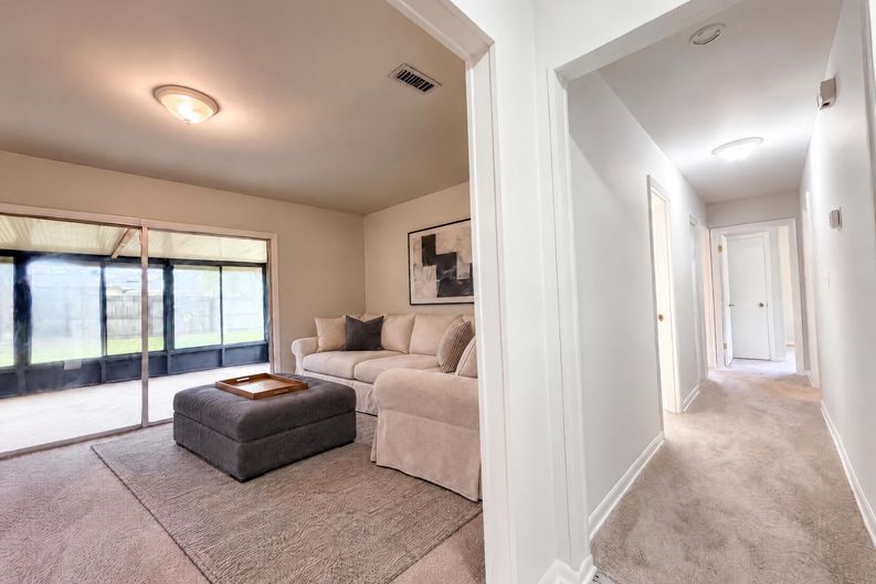 Photo 9 of 22 of 5082 San Clerc Rd, Jacksonville, FL