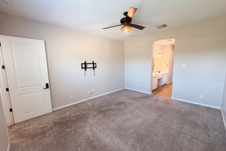 Photo 33 of 55 of 4511 N 93rd Dr, Phoenix, AZ
