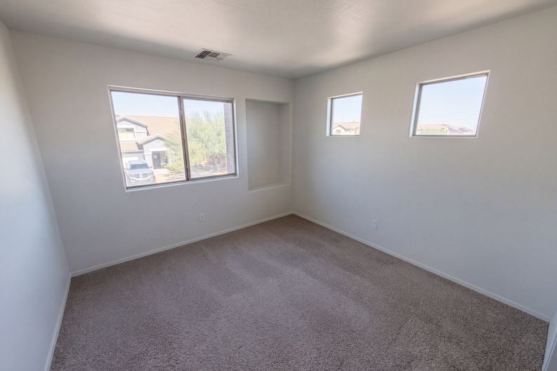 Photo 33 of 51 of 25583 W Pioneer St, Buckeye, AZ