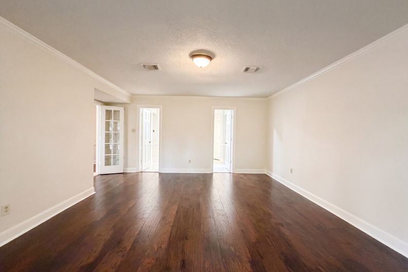 Photo 9 of 27 of 6902 Fawncliff Dr, Houston, TX
