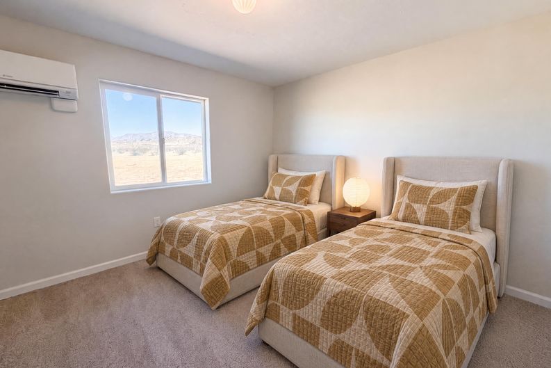 Photo 9 of 19 of 14100 Nightshade Rd, Apple Valley, CA