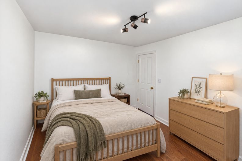 Photo 11 of 16 of 329 Glen Echo Ln, Cary, NC