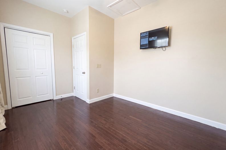 Photo 4 of 19 of 172 Gardenia Ct, Marble, NC