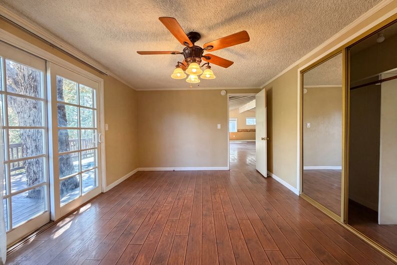 Photo 13 of 28 of 1145 Rivera Dr, Wrightwood, CA