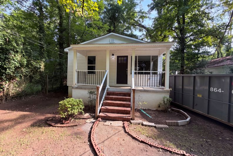 Photo 16 of 17 of 511 Manigault St, Winnsboro, SC