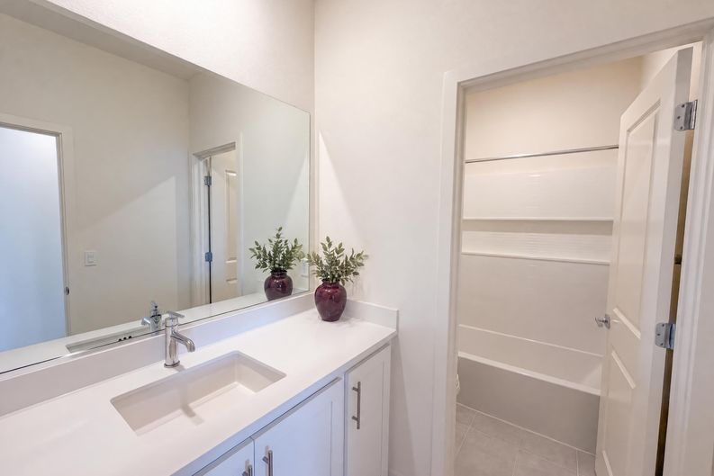 Photo 12 of 15 of 5440 Ironwood Ave, Tracy, CA