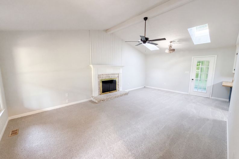 Photo 7 of 16 of 10912 Belvoir Rd, Chester, VA
