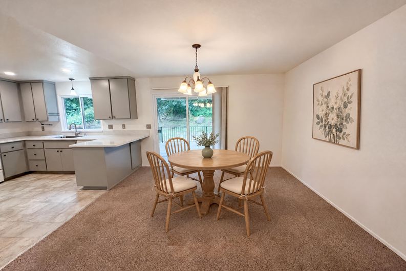 Photo 6 of 30 of 862 Grice Ln, Placerville, CA