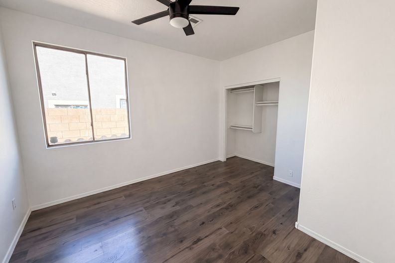Photo 4 of 32 of 17529 W East Wind Ave, Goodyear, AZ