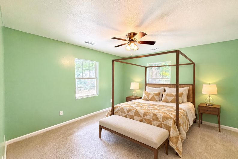 Photo 4 of 22 of 117 Robinson Ave, Matthews, NC