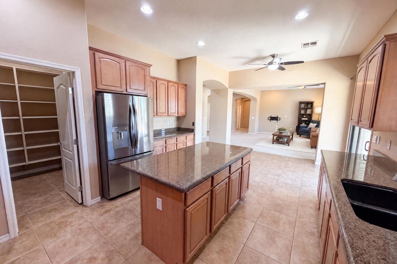 Photo 8 of 33 of 3080 E Powell Way, Gilbert, AZ