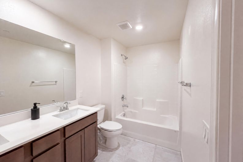 Photo 19 of 28 of 3594 Credere Ln, Henderson, NV