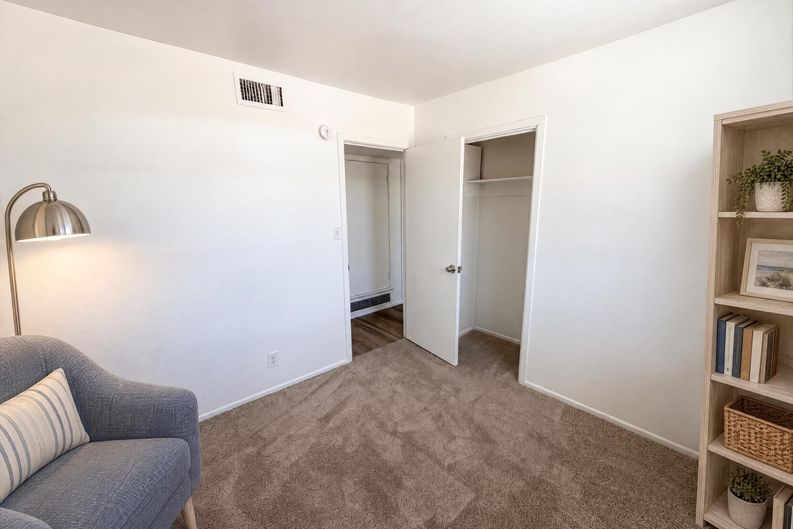 Photo 12 of 21 of 2901 N Cloverland Ave, Tucson, AZ