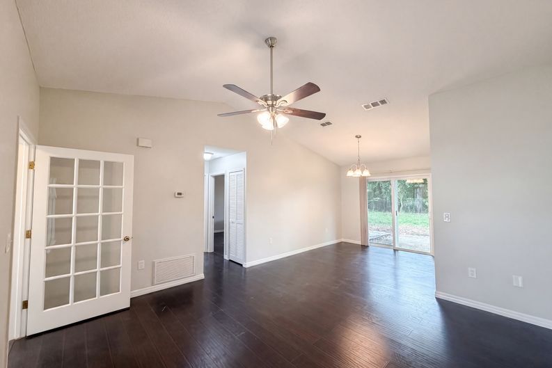 Photo 9 of 21 of 3622 Shady Grove Cir, Orlando, FL