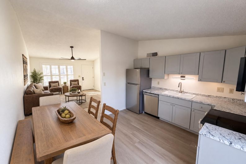 Photo 8 of 23 of 6711 W Osborn Rd, Phoenix, AZ
