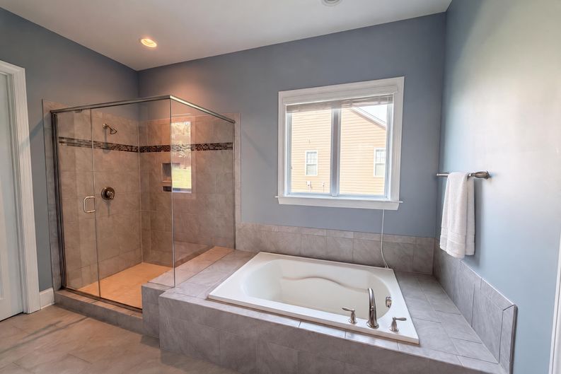 Photo 17 of 37 of 205 N Centurion Ln, Mount Holly, NC