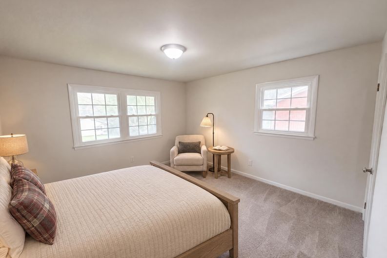 Photo 14 of 26 of 1502 W Meadowview Rd, Greensboro, NC