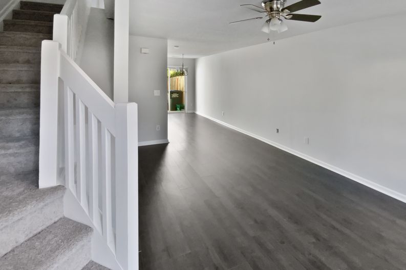 Photo 8 of 17 of 6086 Cougar Ln, Charlotte, NC