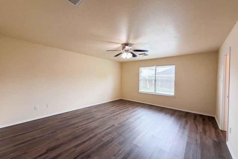 Photo 4 of 16 of 4126 Mt Everest Way, Katy, TX