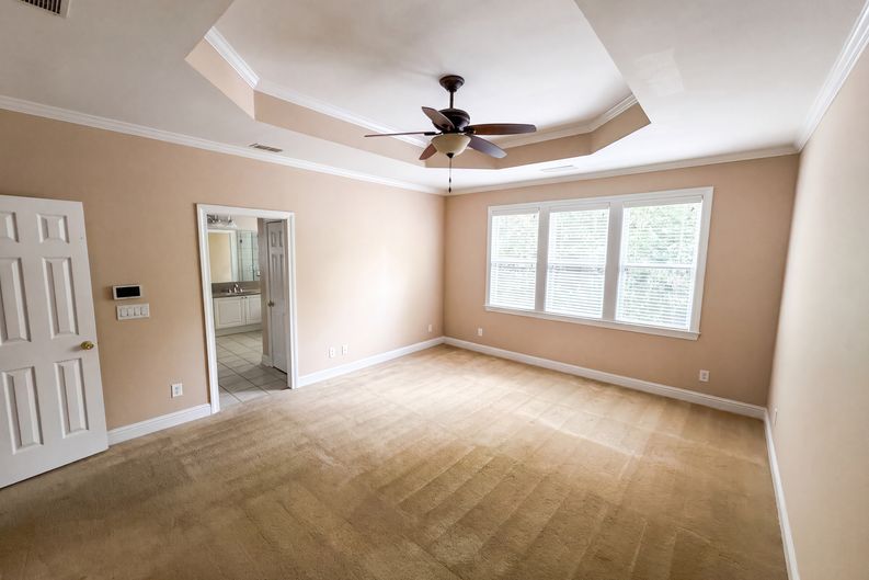 Photo 4 of 32 of 1659 Woodwalk Strm SE, Atlanta, GA