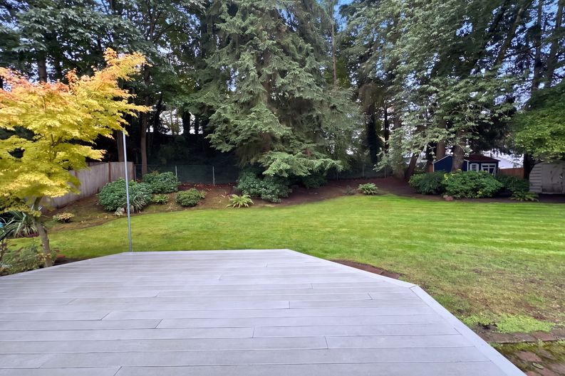 Photo 22 of 25 of 10401 NE 130th St, Kirkland, WA