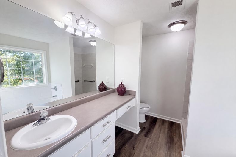 Photo 13 of 24 of 2050 Windfield Dr, Monroe, GA
