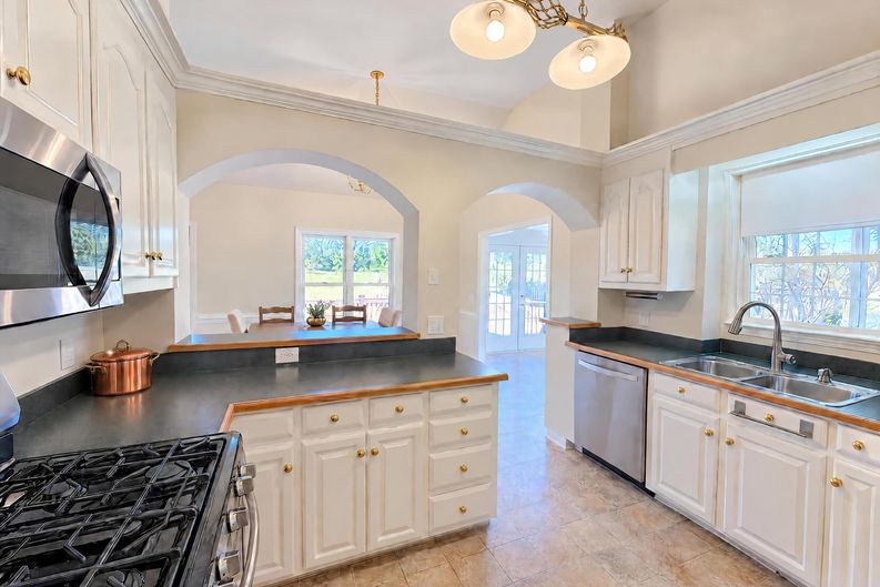 Photo 6 of 21 of 3585 Cedar Springs Dr SW, Concord, NC