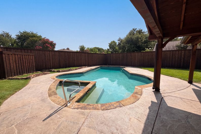 Photo 18 of 19 of 1533 Parkside Trl, Lewisville, TX