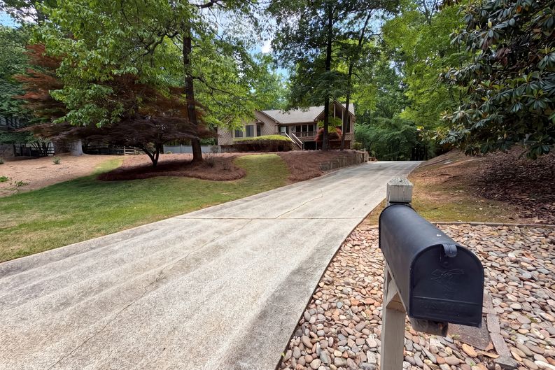 Photo 40 of 53 of 4958 Scotts Creek Trl, Peachtree Corners, GA