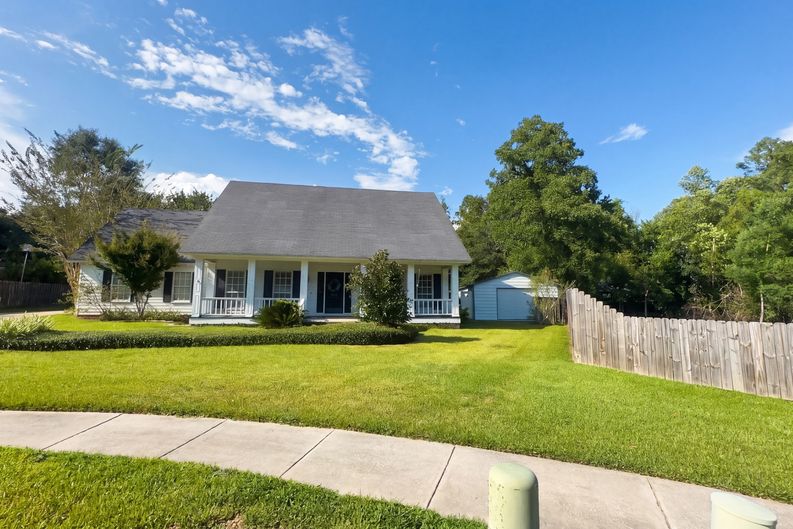 Photo 24 of 27 of 1693 Wofford Pl, Eight Mile, AL