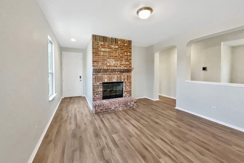 Photo 3 of 20 of 8403 Brazos Pt, San Antonio, TX