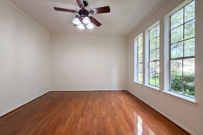 Photo 8 of 20 of 6214 Spencers Glen Way, Sugar Land, TX