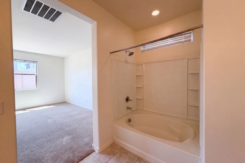 Photo 23 of 35 of 3325 W Dunbar Dr, Phoenix, AZ